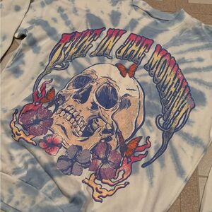 NEW Tie-Dye Skull Graphic Sweatshirt Live in the Moment